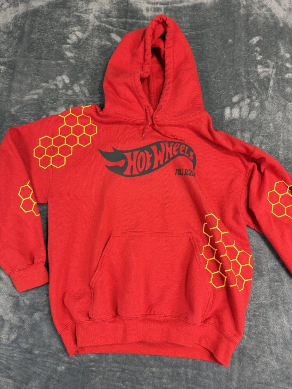 Hot Wheels Mens Red Honeycomb Car Graphic Hoodie M